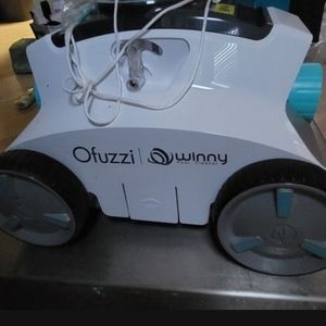 Robot cleaner for pools
